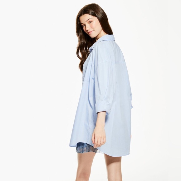 Aeropostale Light Blue Women's Long Sleeve Button Down Dad Shirt Size Medium - Picture 2 of 9